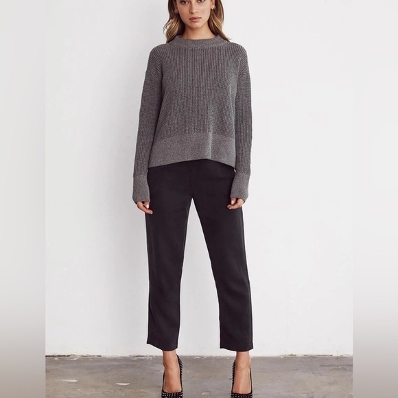 Vetta The Cropped Grey Knit Sweater - Picture 1 of 6